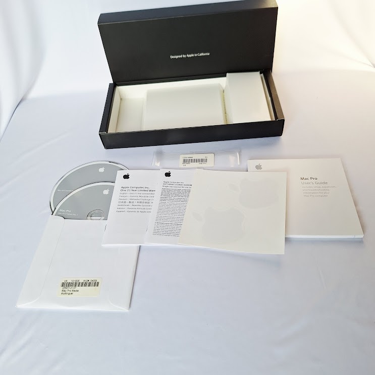 Mac Pro Box Only & Mac OS Install Disc 1 & 2 Version 10.4.7 w/Stickers