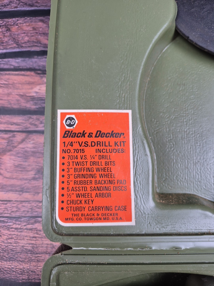 Black & Decker 7014 1/4" Variable Speed Drill w/ Case Manual Bits Tested VTG 80s