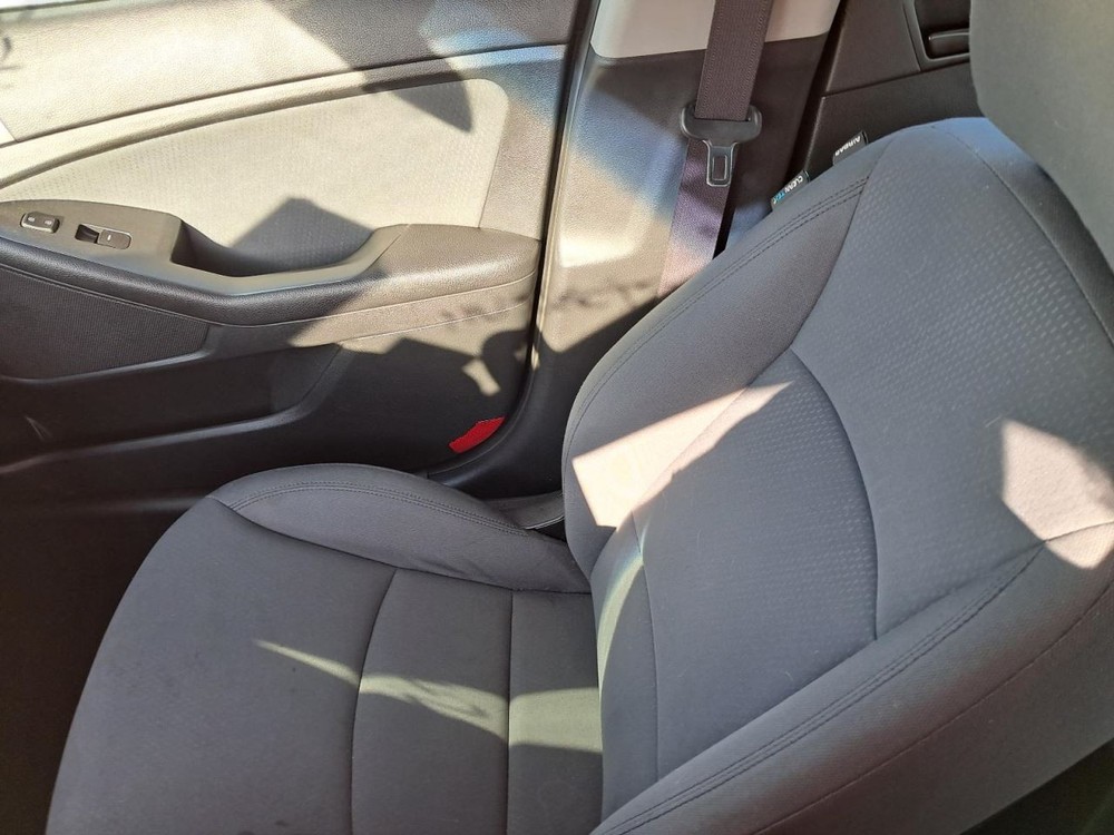 OPTIMAKIA 2015 Glove Box 4765526