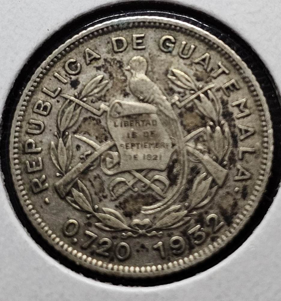 1932 Guatemala 10 Centavos Nice Condition Silver Coin