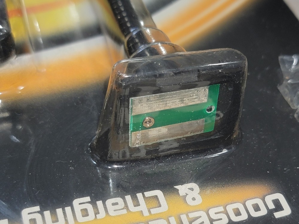 Duracell Gooseneck FM Transmitter & Charging Dock DU1815 Dockable Ipod Iphone