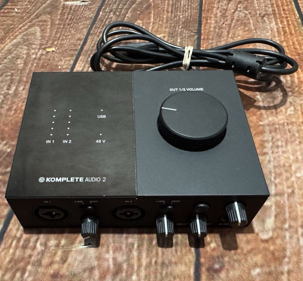 Native Instruments KOMPLETE Audio 2 Interface - Black