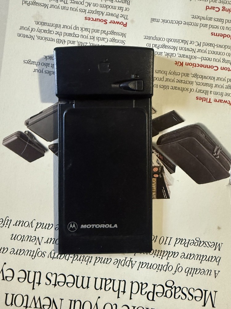 Apple Newton MessagePad 110 working - Includes original box, materials + Extras