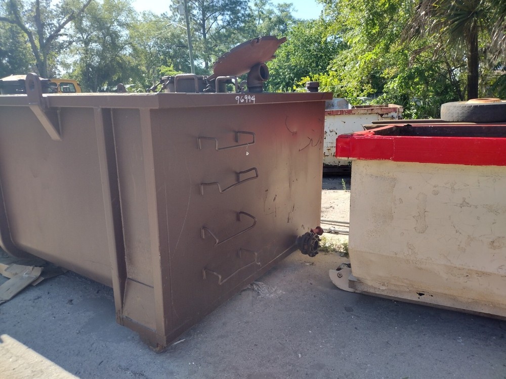 Used 20 And 30 Yard Roll Off Container Dumpster
