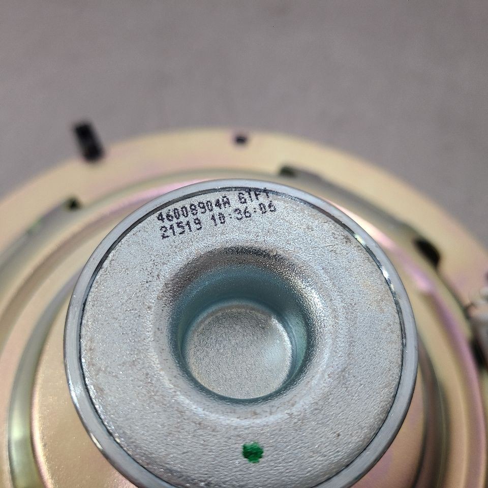 20 2020 TOYOTA 4 RUNNER JBL SUB 46008904A