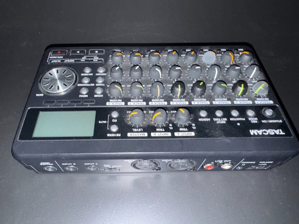 TASCAM DP-008 Digital Multi Track Recorder