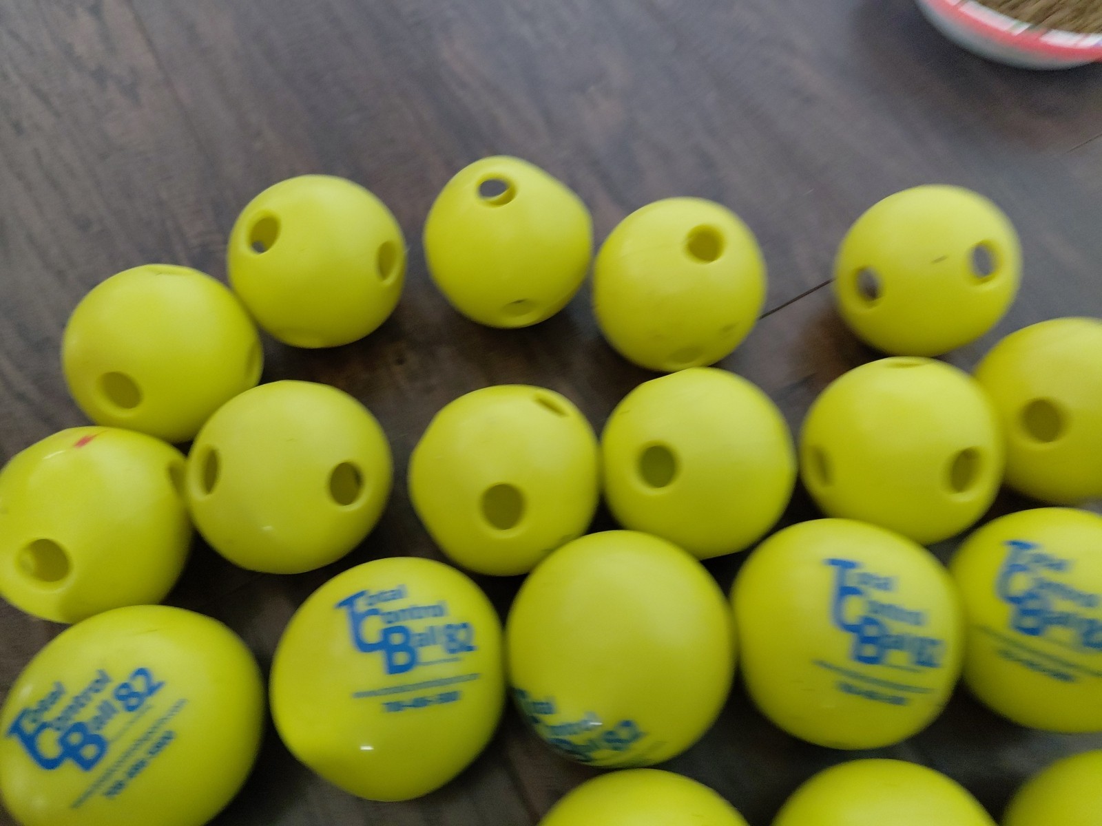 TOTAL CONTROL BALL TCB 82 Softball Weighted Training Balls 21 Total