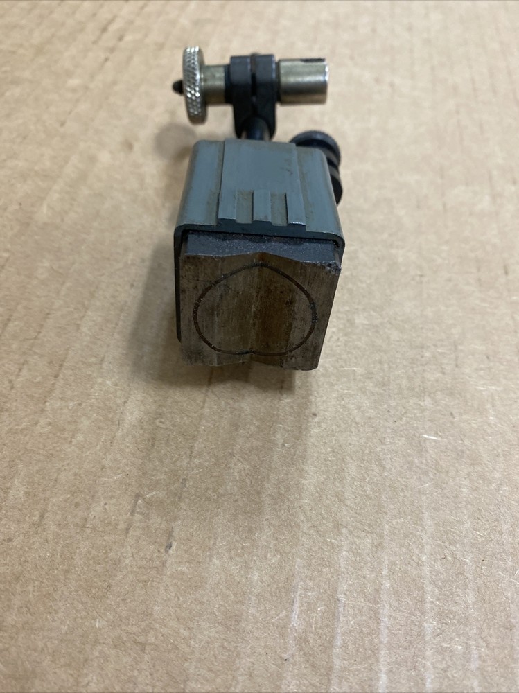 BROWN AND SHARPE MAGNETIC INDICATOR BASE SHORT