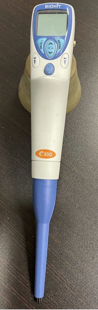 BIOHIT E300 10 - 300 uL ADJUSTABLE DIGITAL PIPETTE