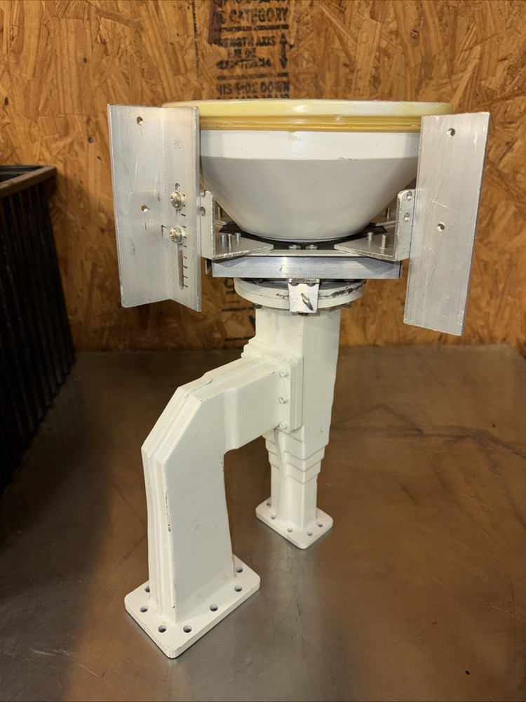 GD Satcom RF Feed + Compact Parabolic Reflector on Fixed Mount *UNTESTED* maof