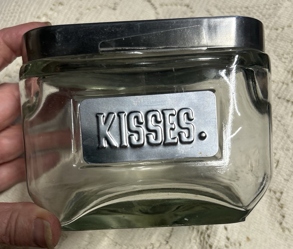 Hershey’s Kiss Triangular Glass And Metal Candy Jar Dish Container