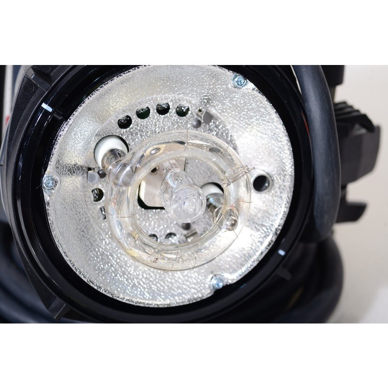 Elinchrom Zoom Action Studio Flash Head with Special Flash Tube - Flash