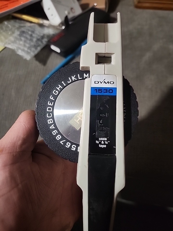 Vintage Dymo Model 1530 tapewriter Label Maker