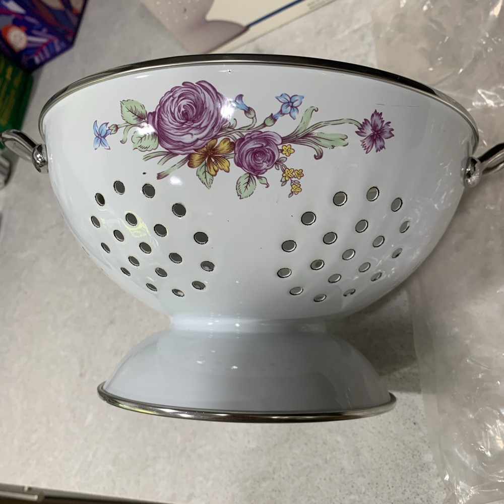 New Kobe Decorator Floral Colander