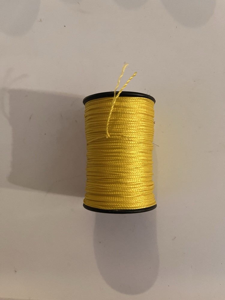 BROWNELL 100 YARD SPOOL NO. 4 NYLON SERVING THREAD YELLOW