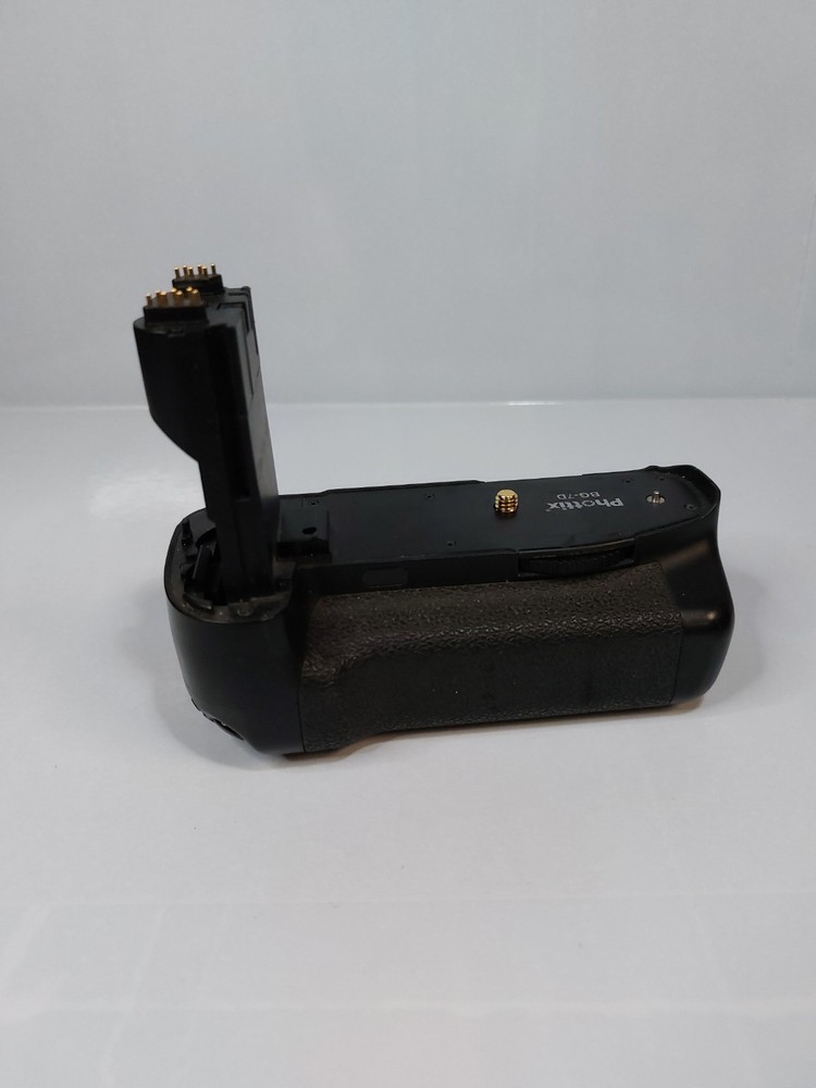 PHOTTIX BATTERY GRIP HANDLE VERTICAL BG-7D FOR CANON 7D