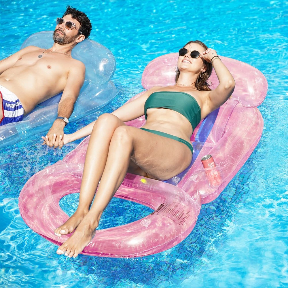 What makes this pool float feel like a recliner?