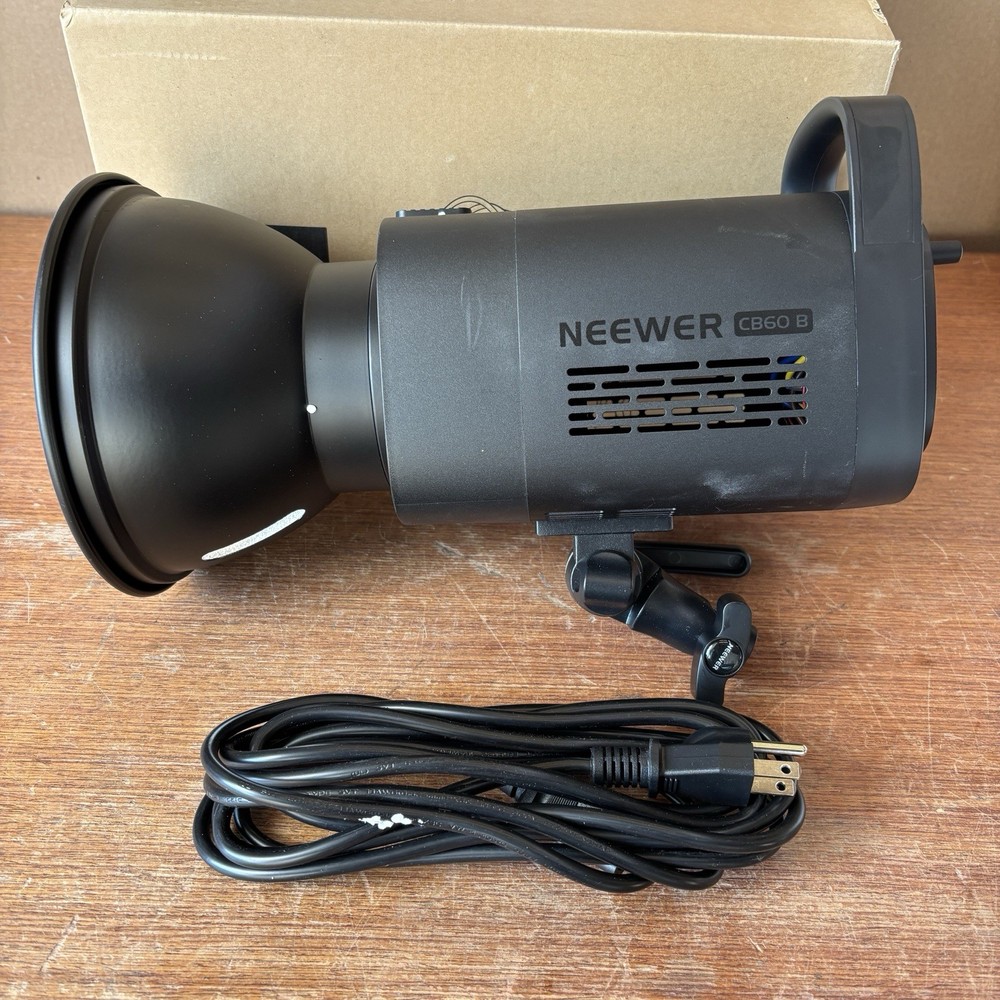 NEEWER CB60 LED Video Light