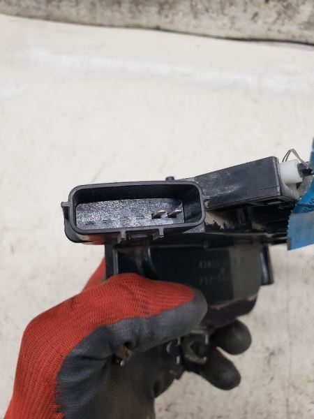 VERSA 2012 Keys/Latches/Locks 769492