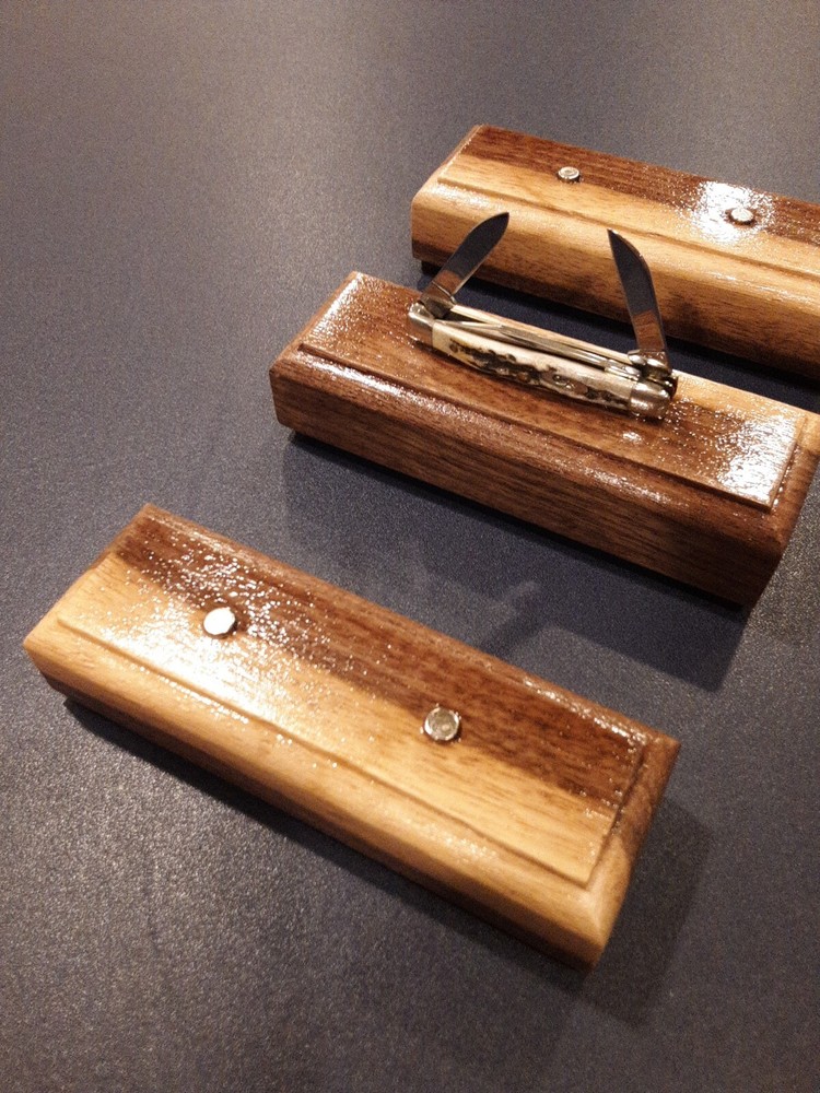 KNIFE DISPLAY STANDS, BLACK WALNUT