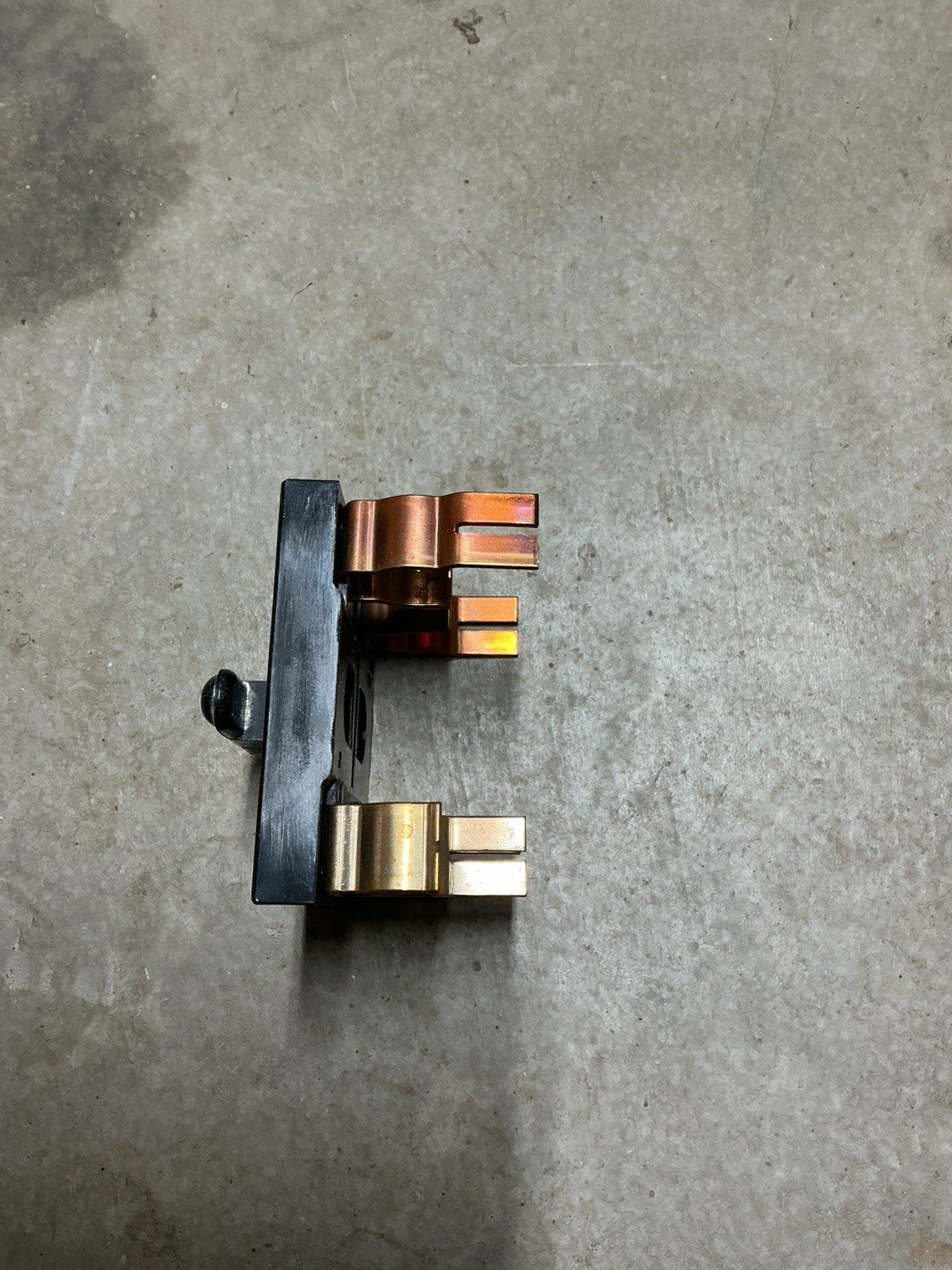 Square D 60 Amp Pull Out Fuse Holder Used M-224075