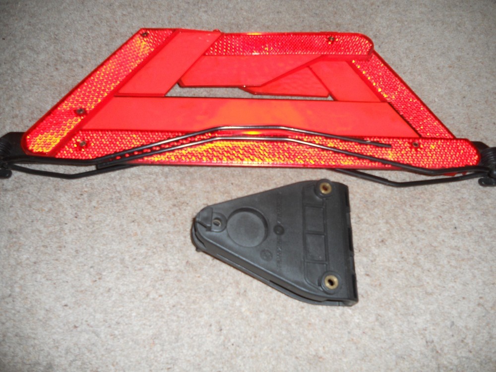 warning triangle, very sturdy, little used .Free postage