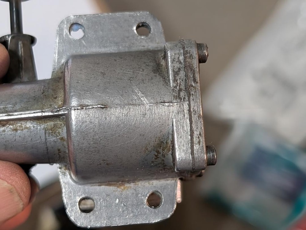FOX 29 SLANT PLUG CONTROL LINE ENGINE W/ MUFFLER, GOOD COMPRESSION & CONDITION