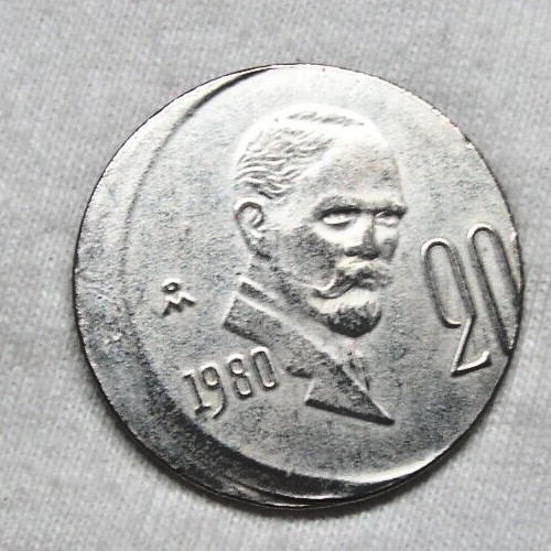 ERROR COIN 20 CENT  FRANCISCO MADERO 1980 FROM MEXICO.