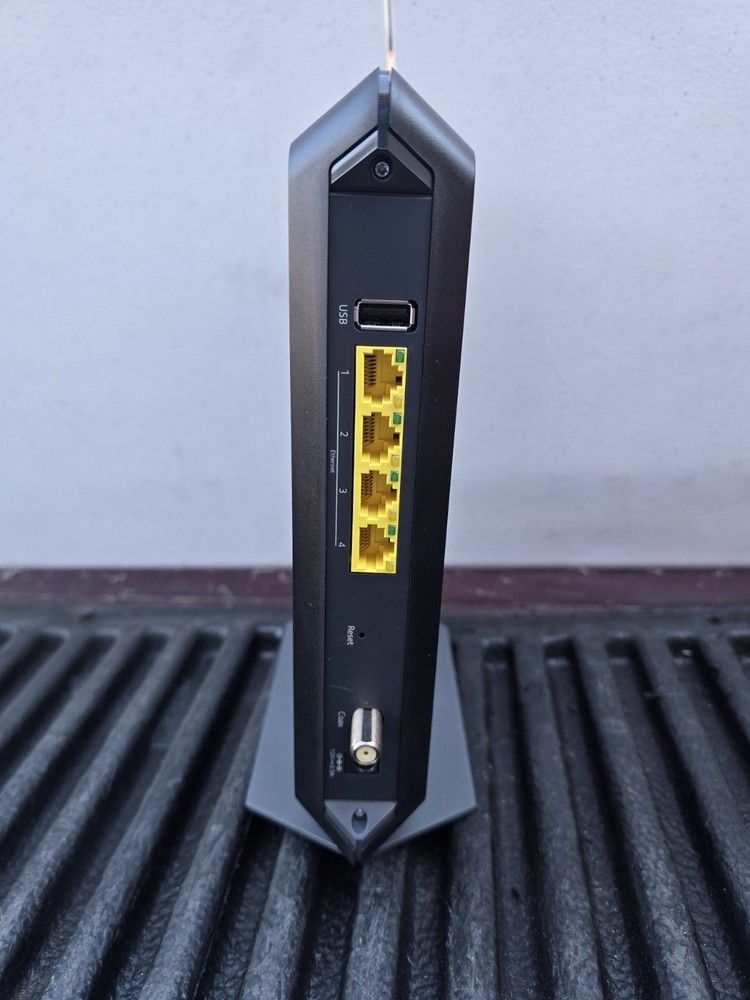 NETGEAR C700v2 AC1900 WiFi Cable Modem Router