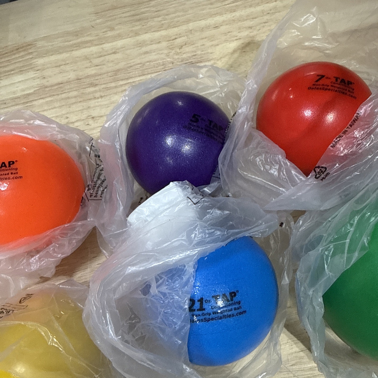 Tap Conditioning Max-Grip Weighted Plyo Ball - Set of Six Baseball Training New