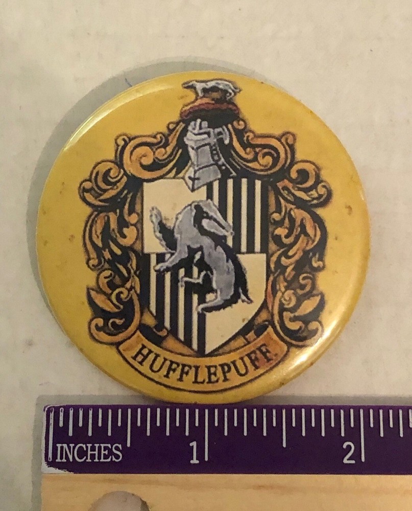 Harry Potter Hufflepuff Button Pin (A)