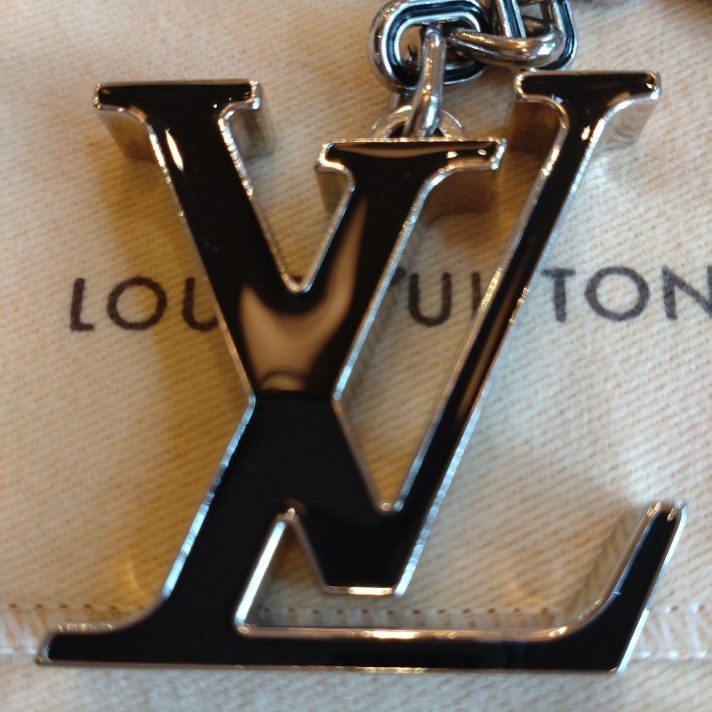 LOUIS VUITTON Key Ring