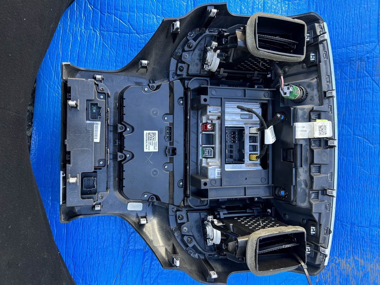 2019-2024 DODGE TRUCK NEW BODY Ram 2500 3500 8.4" SET Screen Radio VP2 19 20 21