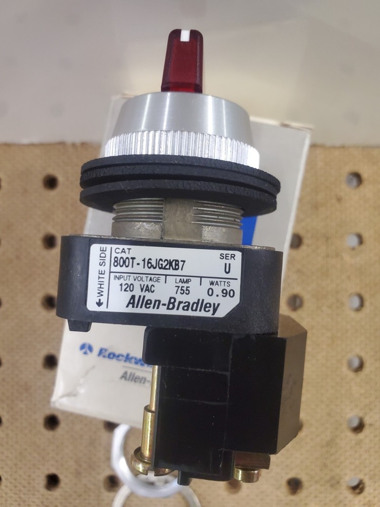 Rockwell 800T-16JG2KB7 3 Position Selector Switch