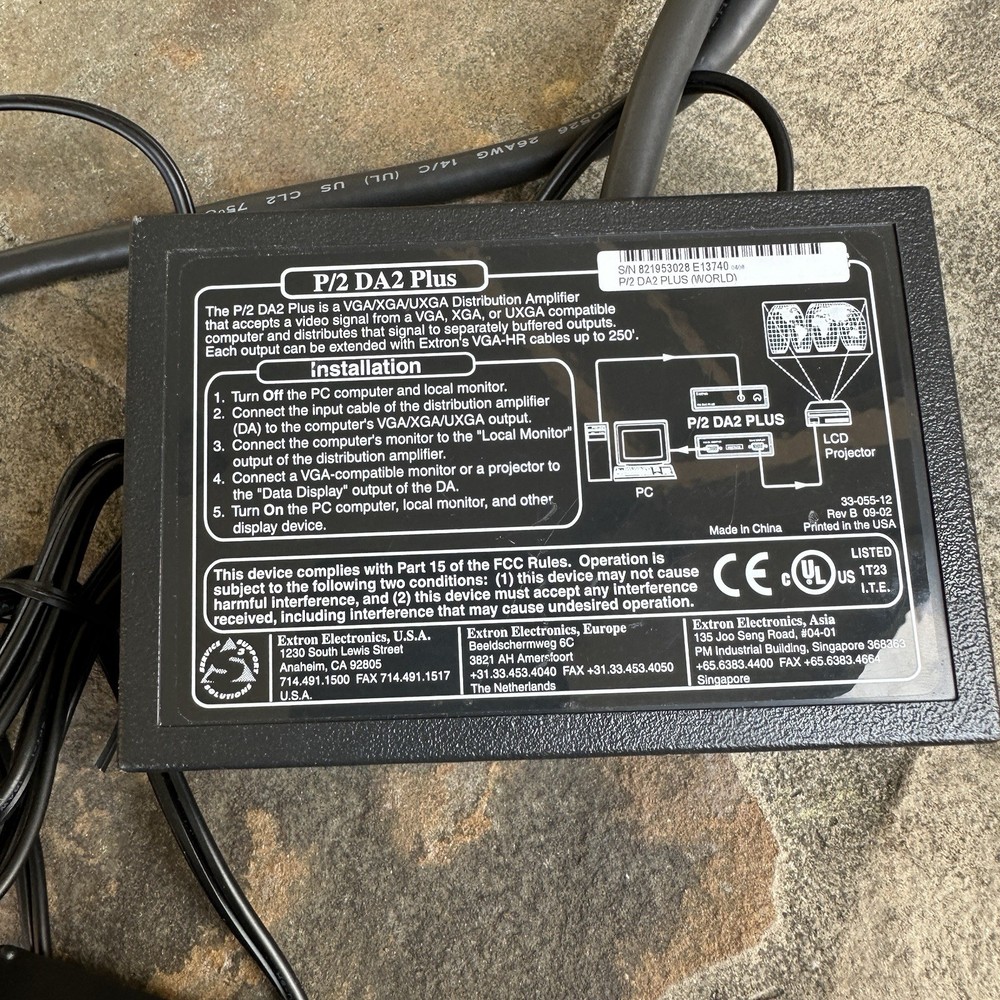EXTRON Two Output VGA Distribution Amplifier P/2 DA2 PLUS PC to Projector