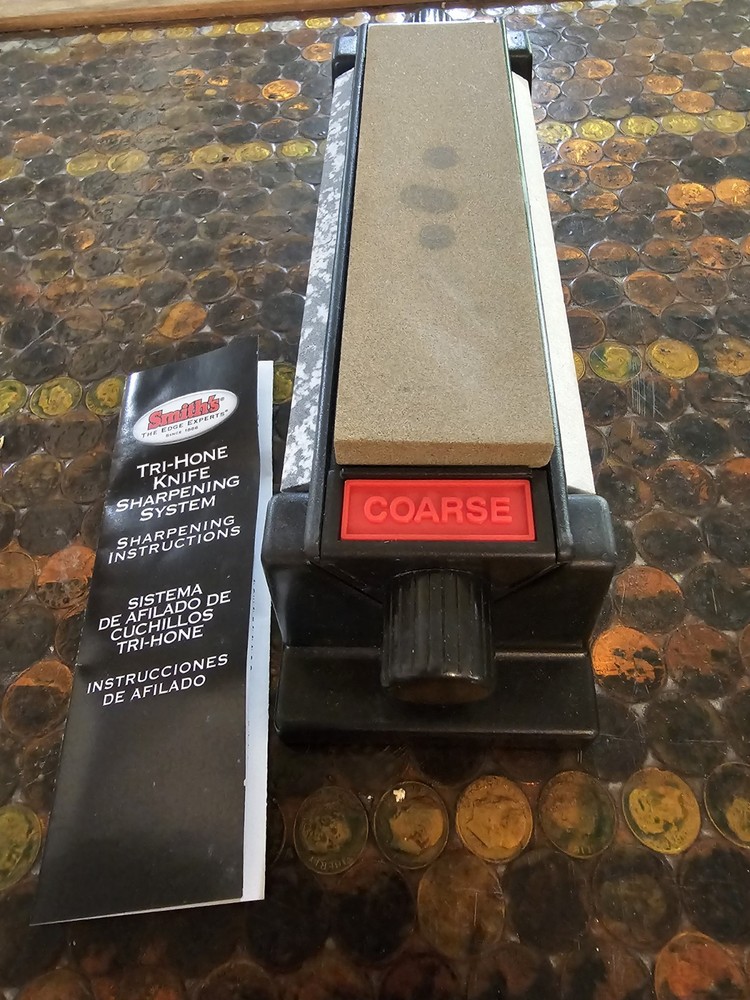Smith’s Tri-Hone Knife Sharpening System w/Box Instructions – 3 Stone Sharpener