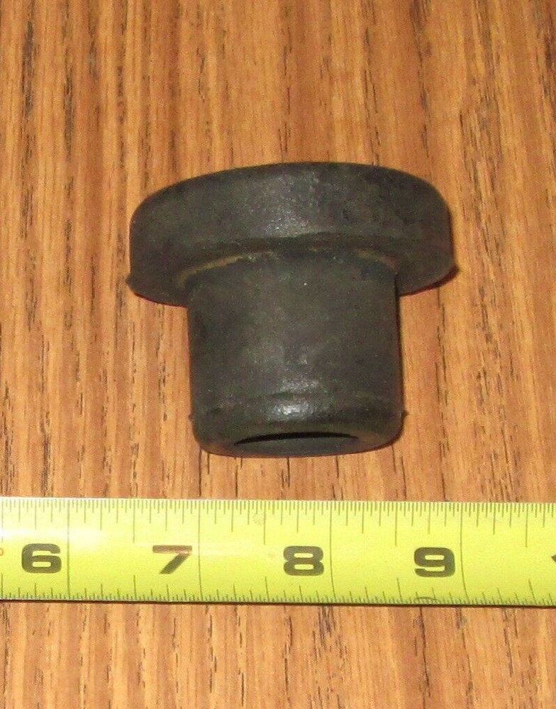 Cabin Mount, BUSHING OEM Peterbilt 05-08968 ~ Kenworth M501