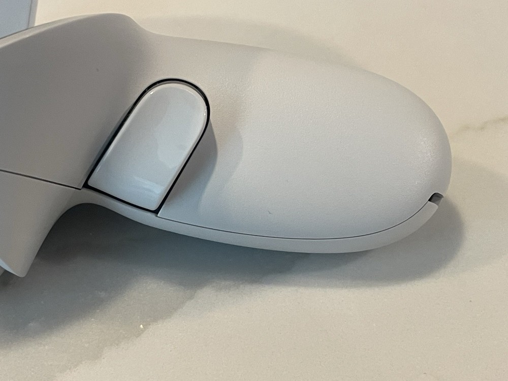 RIGHT Hand Controller for Meta Oculus Quest 2 JD96CX * Excellent *