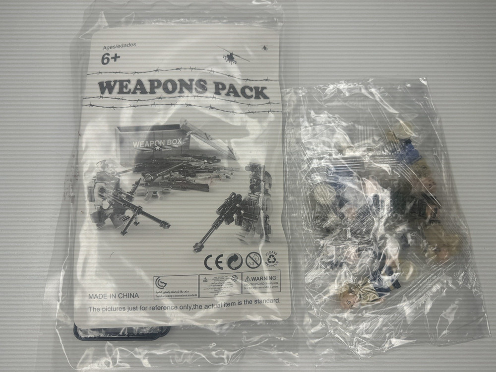 Minifigures And Weapons Pack