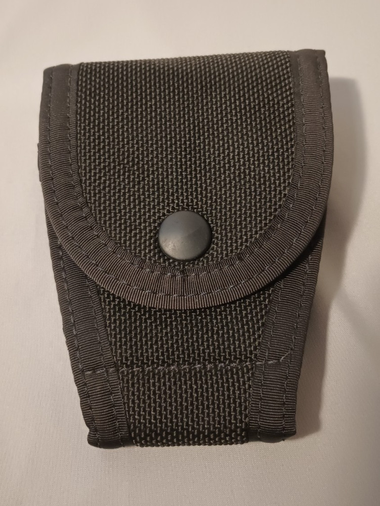 Bianchi International handcuff case
