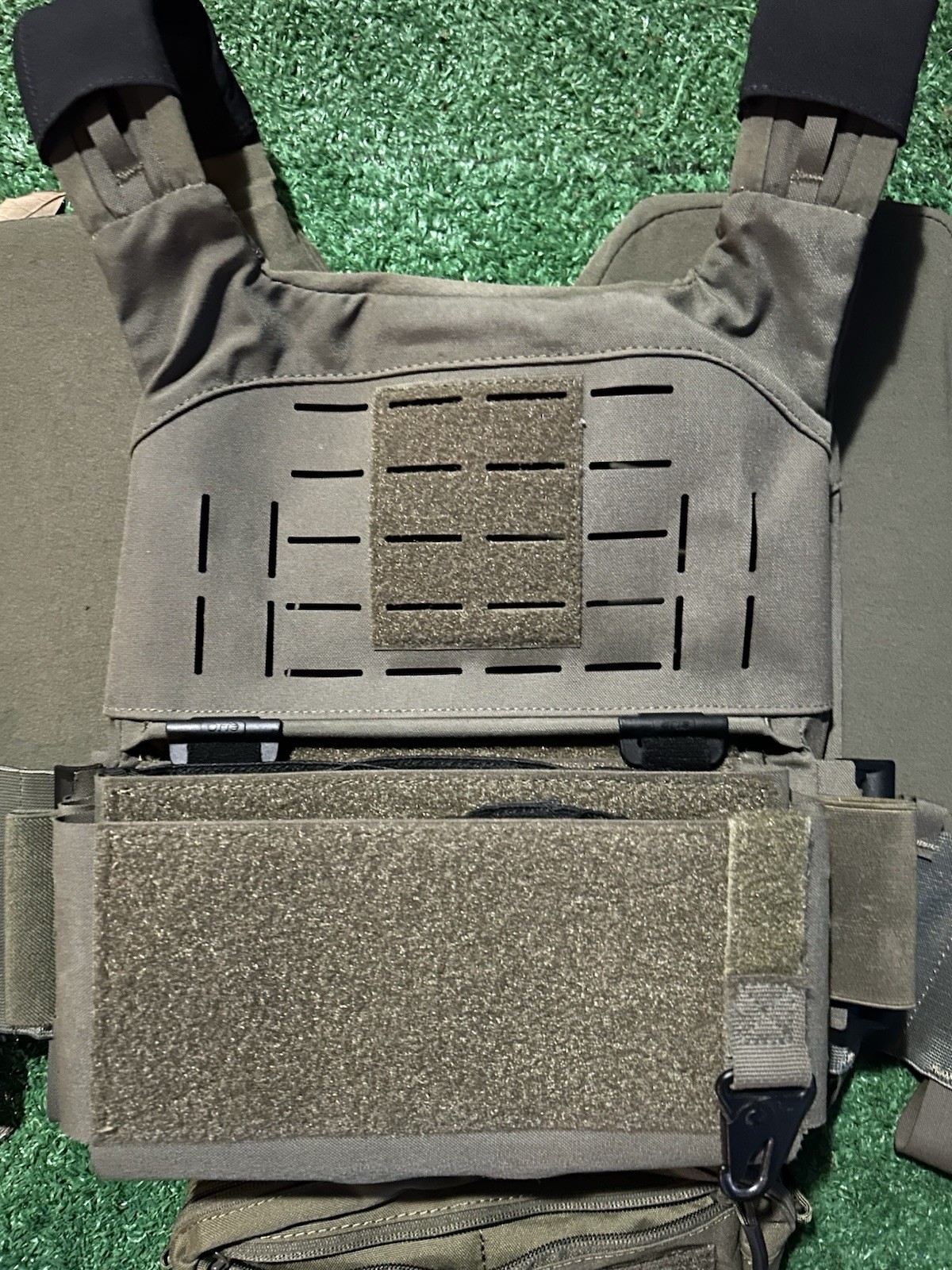 Otte Gear Slick Plate Carrier Ranger Green Size Medium With Extras TREX ARMS