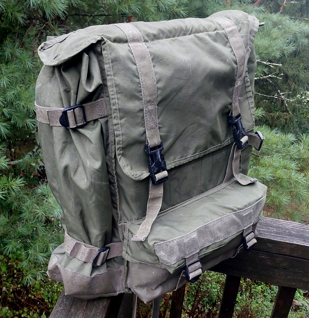 US Military Harris Falcon II Ranger Radio Pack PRC 150 - OD - VGC