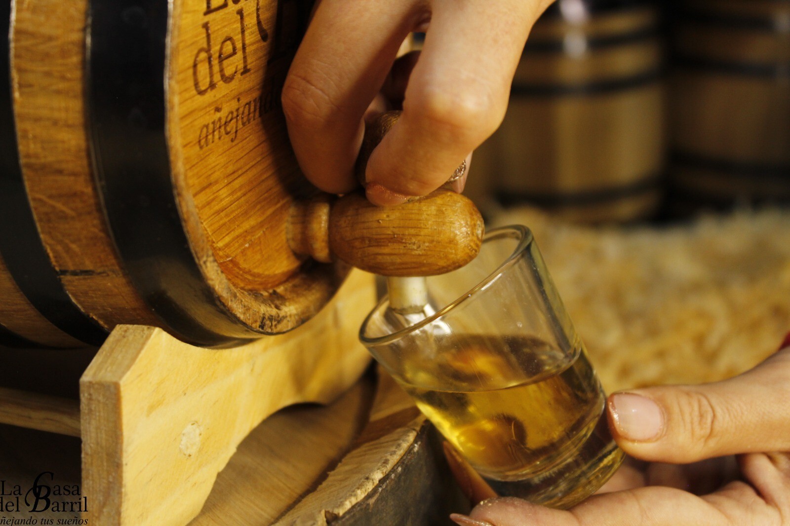 New Char Oak Aging Barrel Wooden Whiskey Barrel, Bourbon Wine Barrel Home Brewer