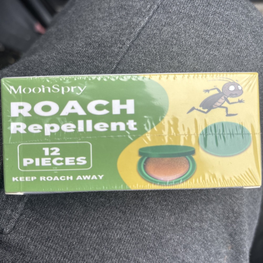 Moonspry Roach Repellent 12 Pieces In Each Box