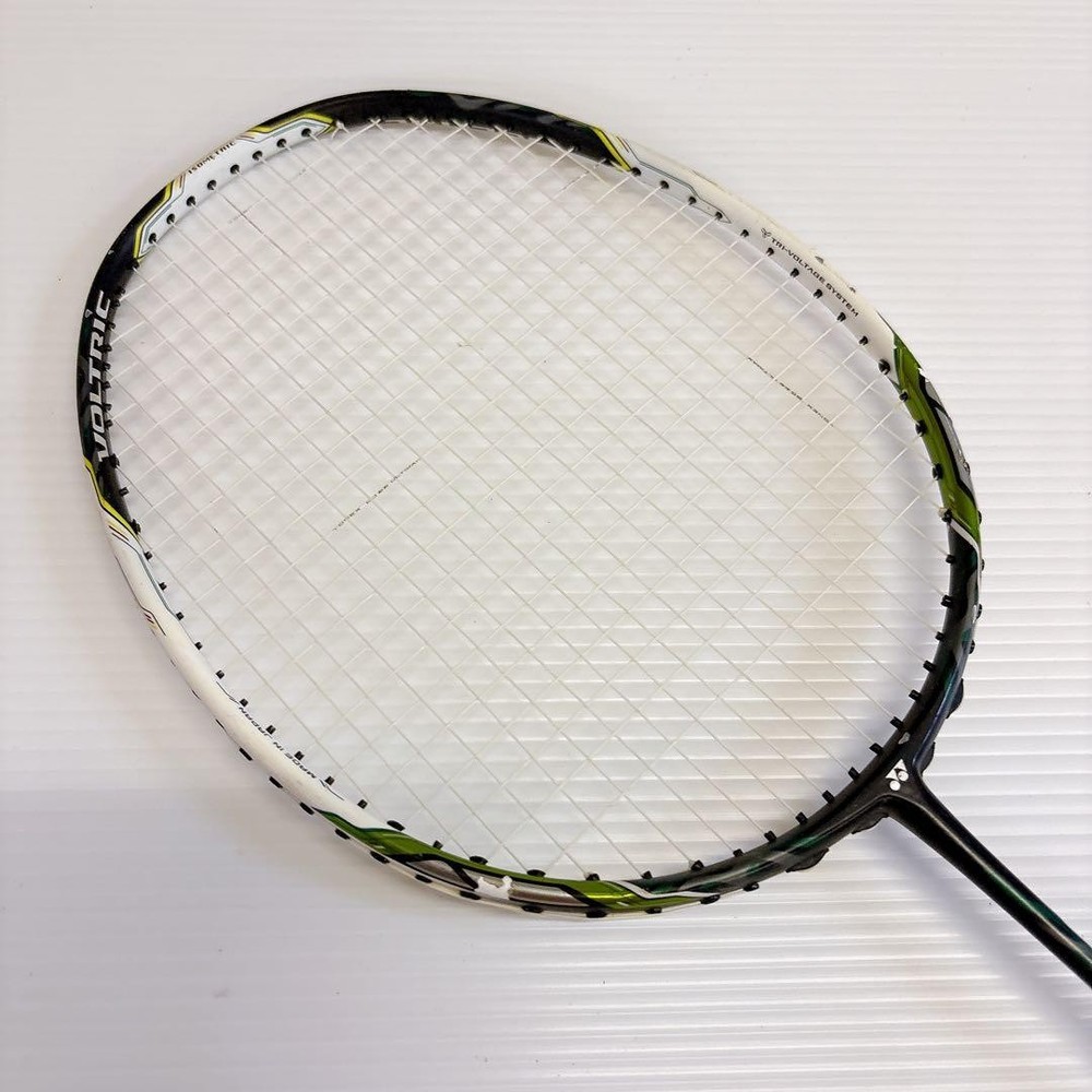 Discontinued Yonex VOLTRIC FORCE