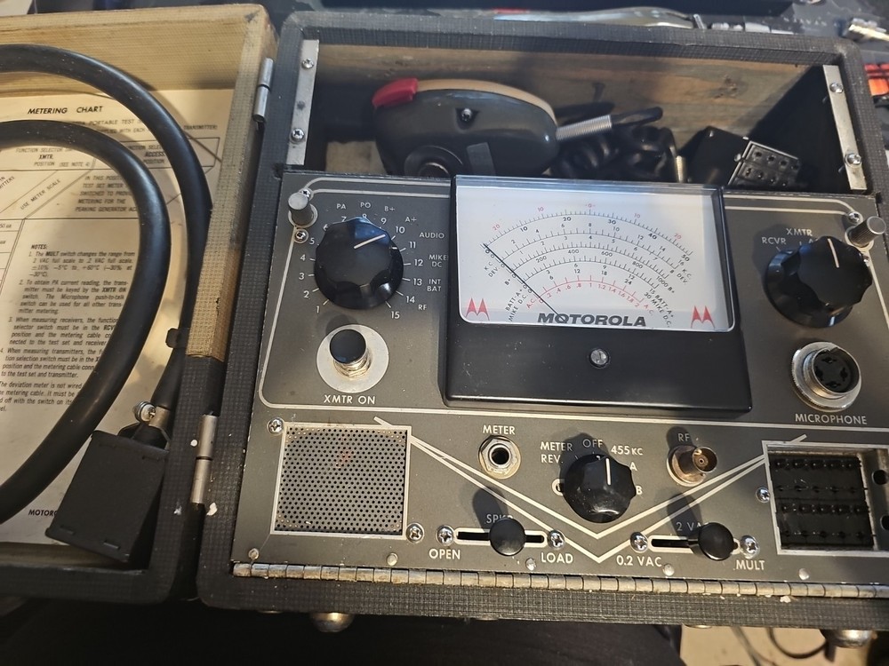 VINTAGE MOTOROLA Test Set Untested