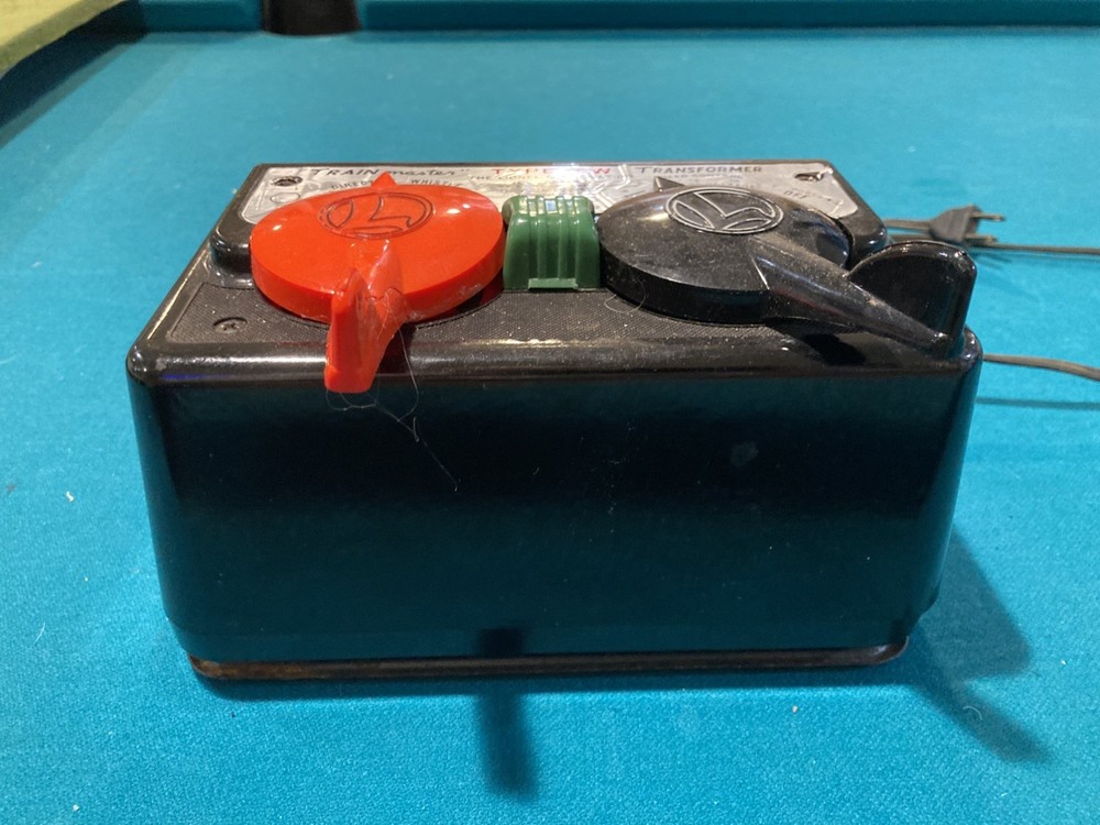LIONEL TW TRANSFORMER WHISTLE AND DIRECTIONAL CONTROL