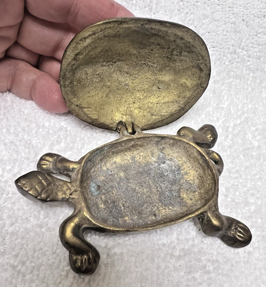 Vintage Solid Brass Turtle Box Hinged w Detailed Shell Back 3.5 x 2 Inch