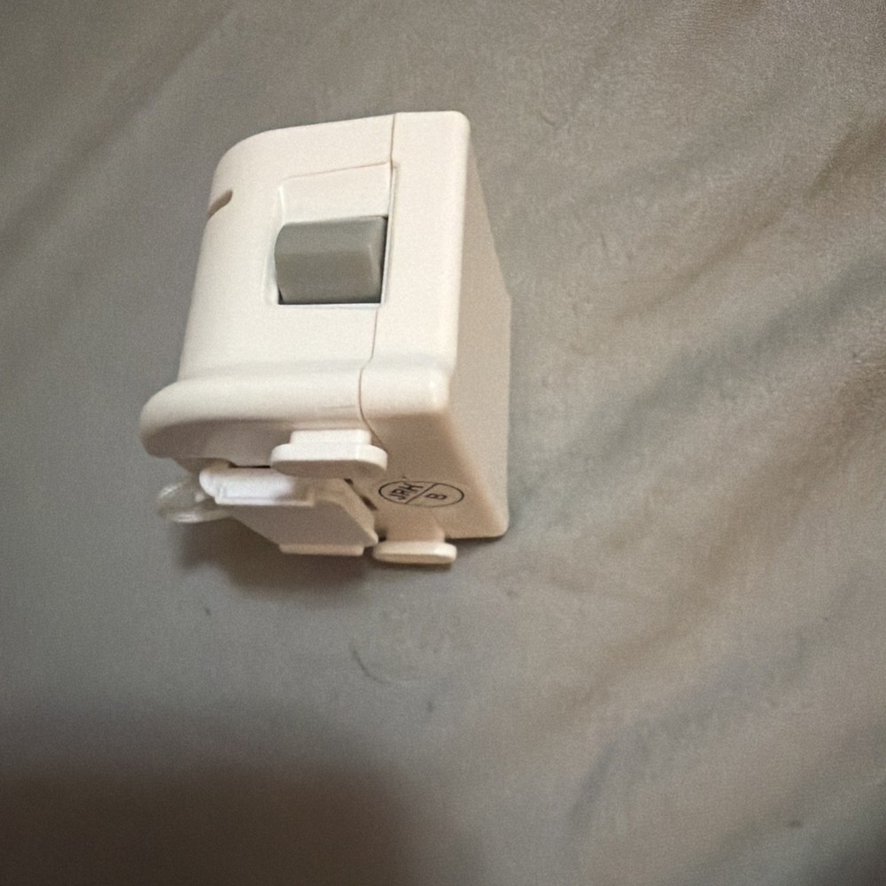 Wii Motion Plus Sensor Adaptor Attachment - White
