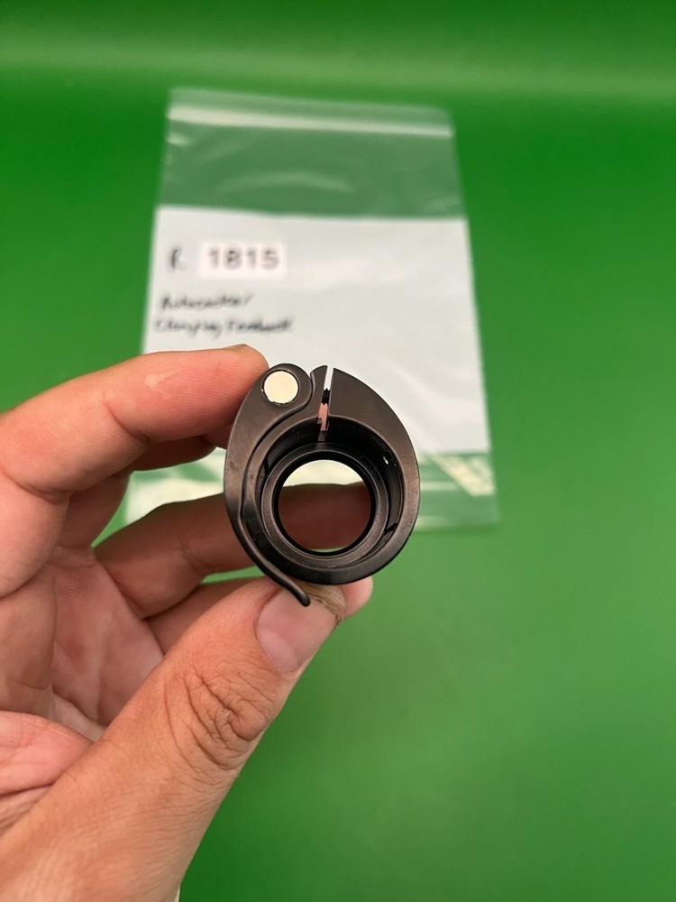 Autococker Clamping Feedneck